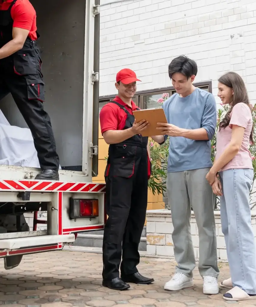 Budget Movers crew delivering best service at the best price in Omaha